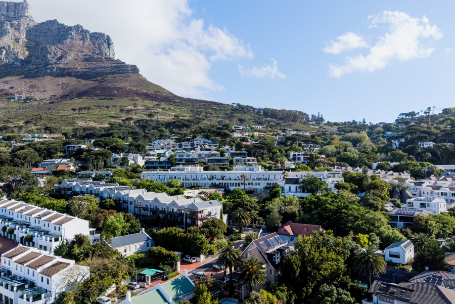 2 Bedroom Property for Sale in Oranjezicht Western Cape